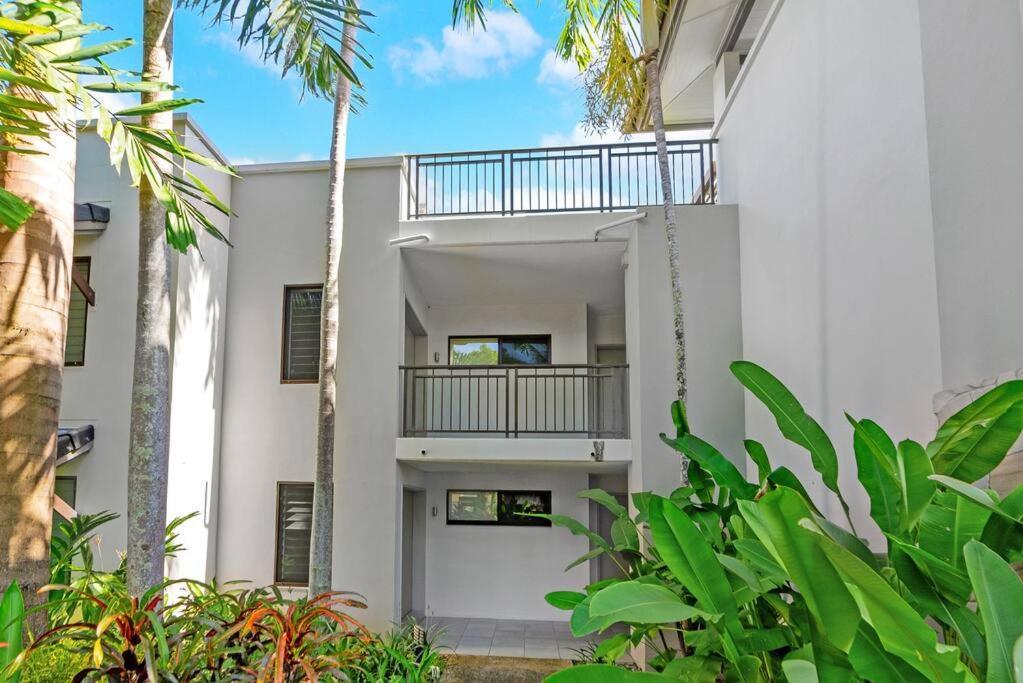 Luxury Port Douglas Beachside 3 Bedroom Sea Temple Apartment With Private Roof Terrace Eksteriør billede