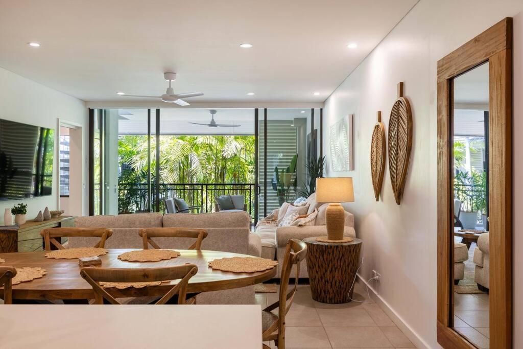 Luxury Port Douglas Beachside 3 Bedroom Sea Temple Apartment With Private Roof Terrace Eksteriør billede