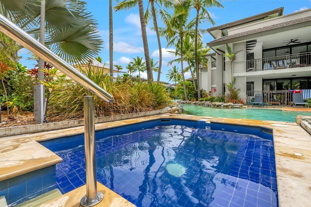 Luxury Port Douglas Beachside 3 Bedroom Sea Temple Apartment With Private Roof Terrace Eksteriør billede