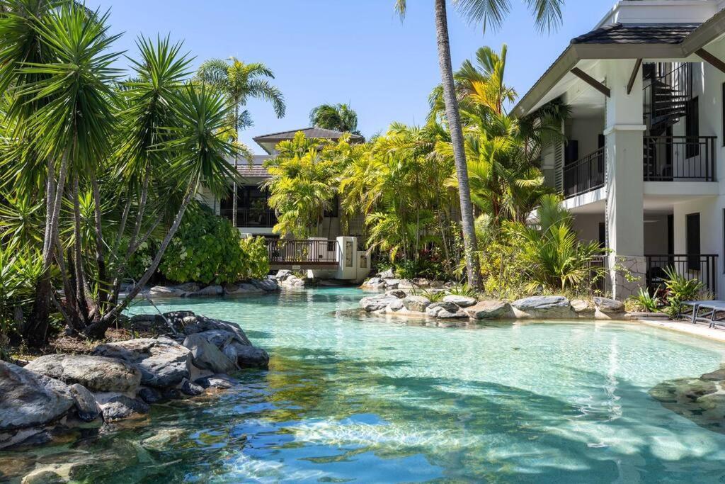 Luxury Port Douglas Beachside 3 Bedroom Sea Temple Apartment With Private Roof Terrace Eksteriør billede