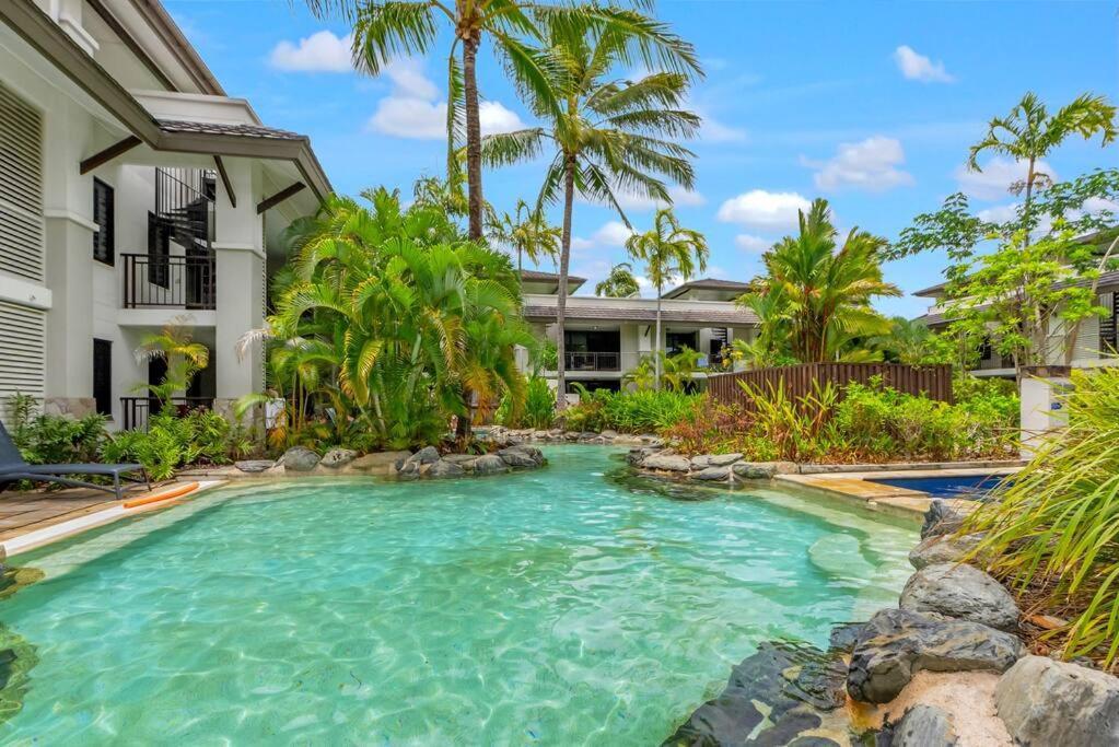 Luxury Port Douglas Beachside 3 Bedroom Sea Temple Apartment With Private Roof Terrace Eksteriør billede